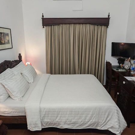 Mai House Heritage Hotel Fort Kochi Bagian luar foto