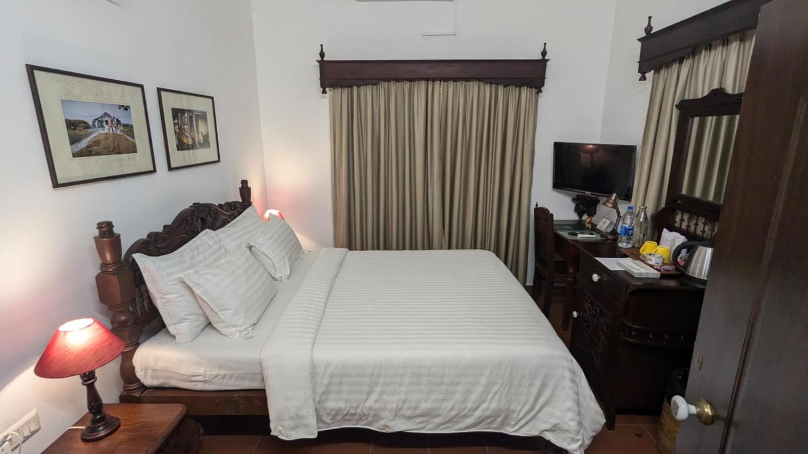Mai House Heritage Hotel Fort Kochi Bagian luar foto